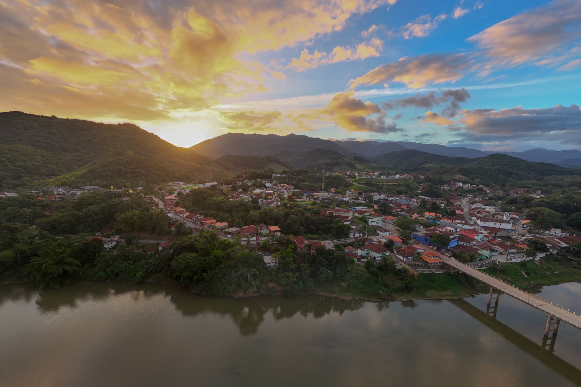 Aerial view of Iporanga, the Ribeira River and surrounding mountains